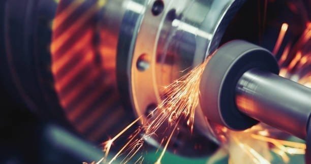 finishing-metal-working-on-high-precision-grinding-machine-in-factory