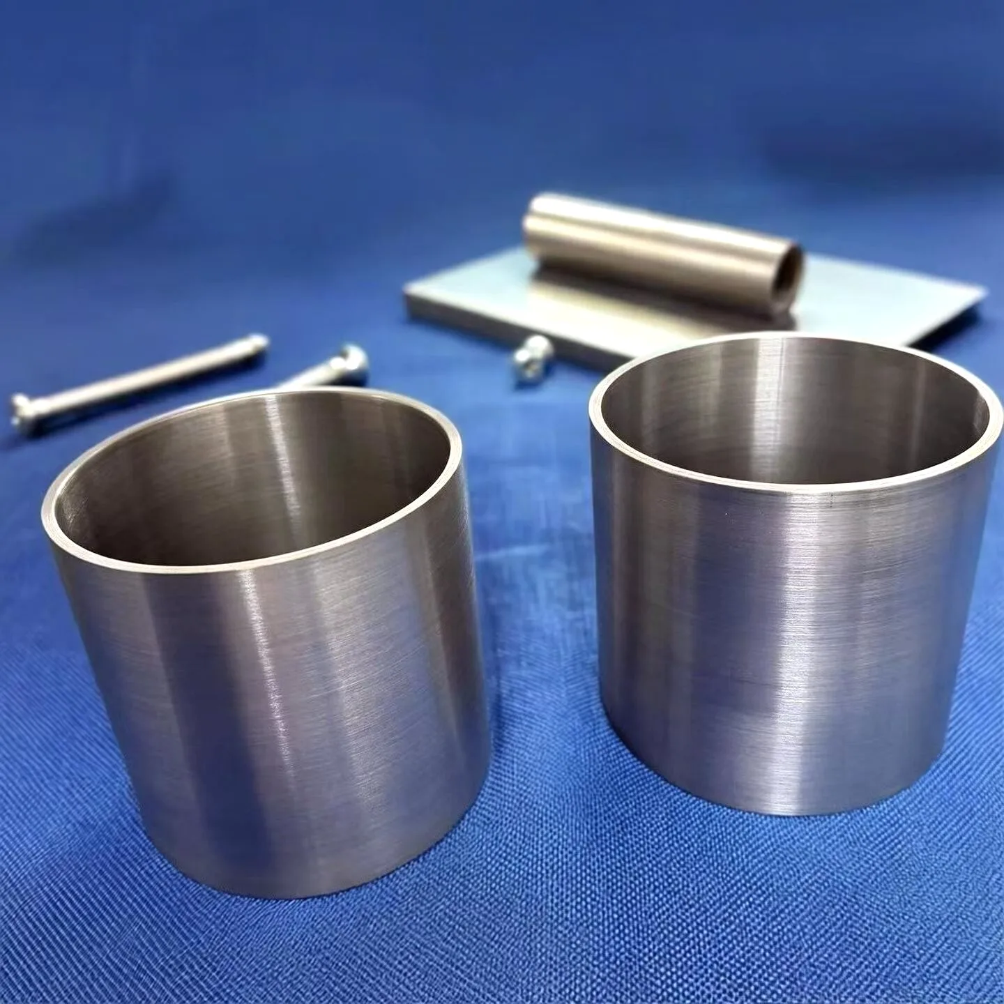 Molybdenum Crucbles1